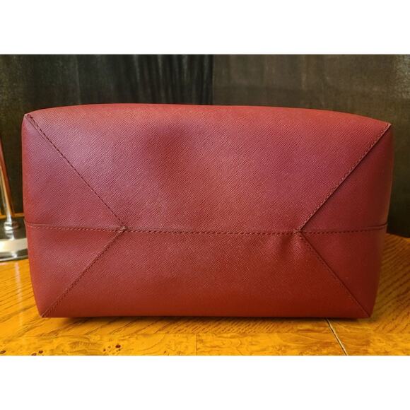 Michael Kors Reversible Tote Burgundy Cream With Matching Leather Insert - Picture 7 of 13